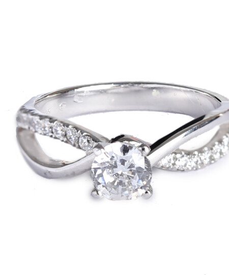 טבעת יהלום אינסופית