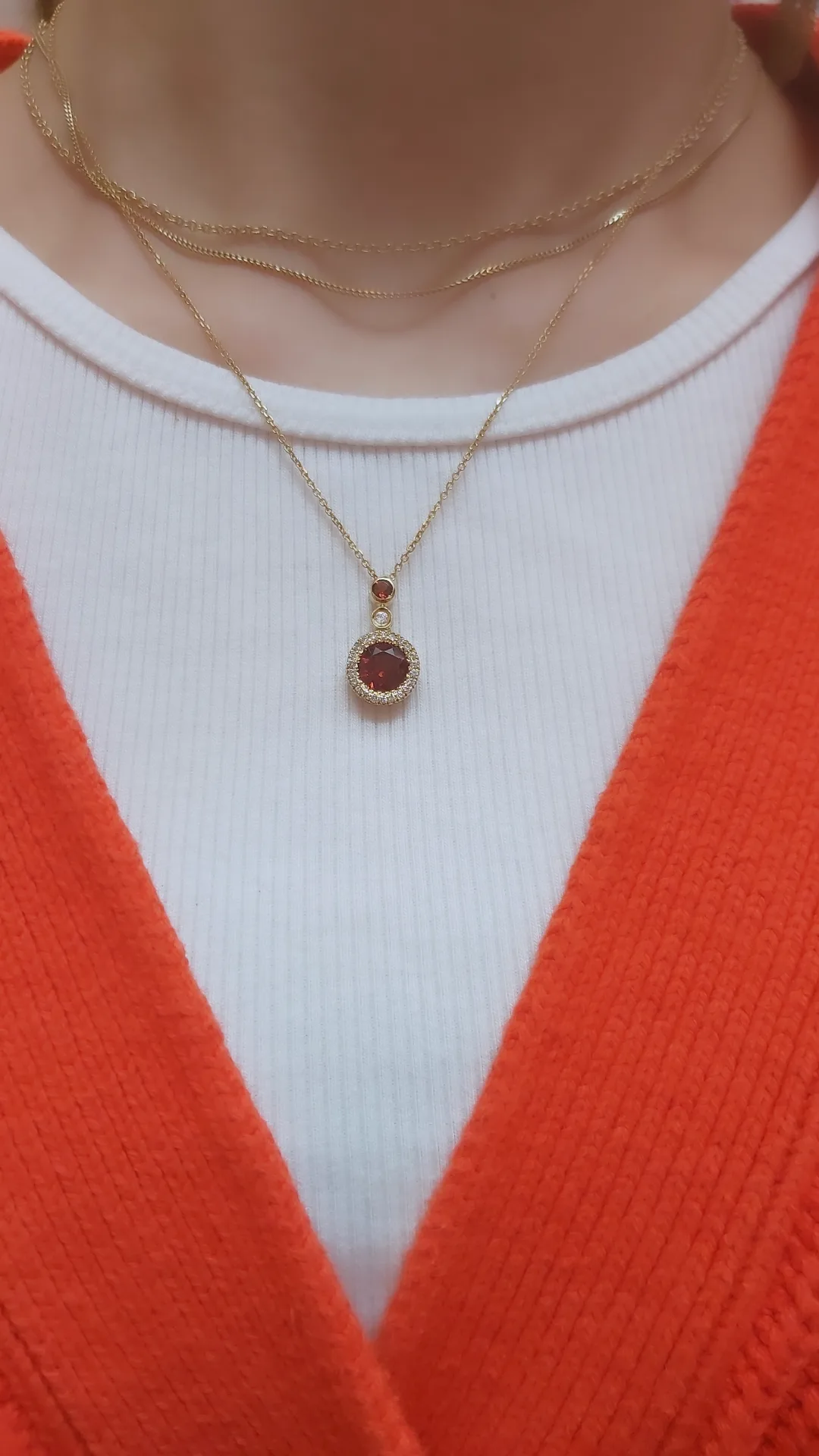 שרשרת רובי אלגנטית