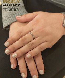 טבעת זרקונים נוצצת