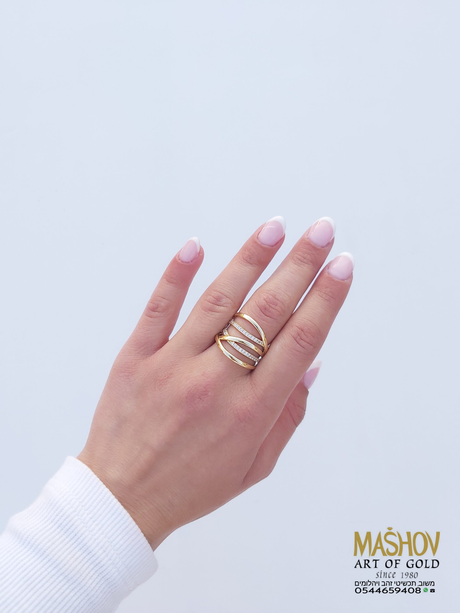 טבעת שזירה זהובה