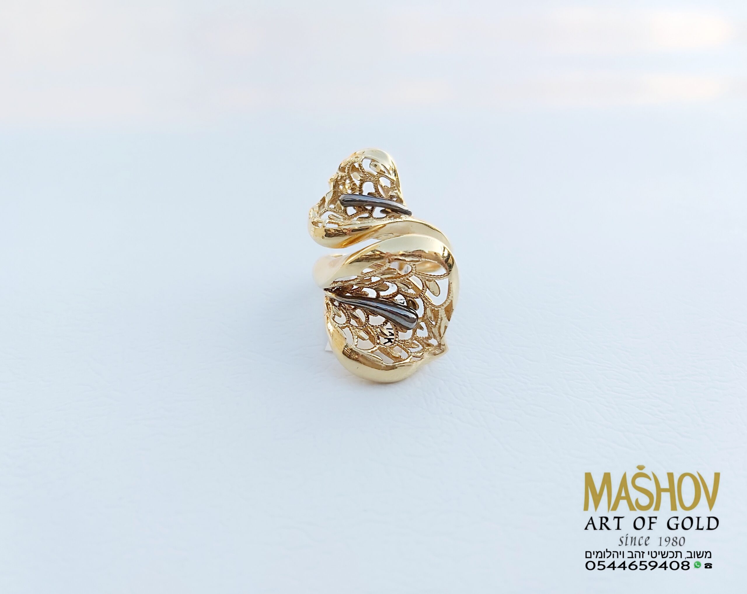 טבעת עלים מוזהבת – תמונה 2