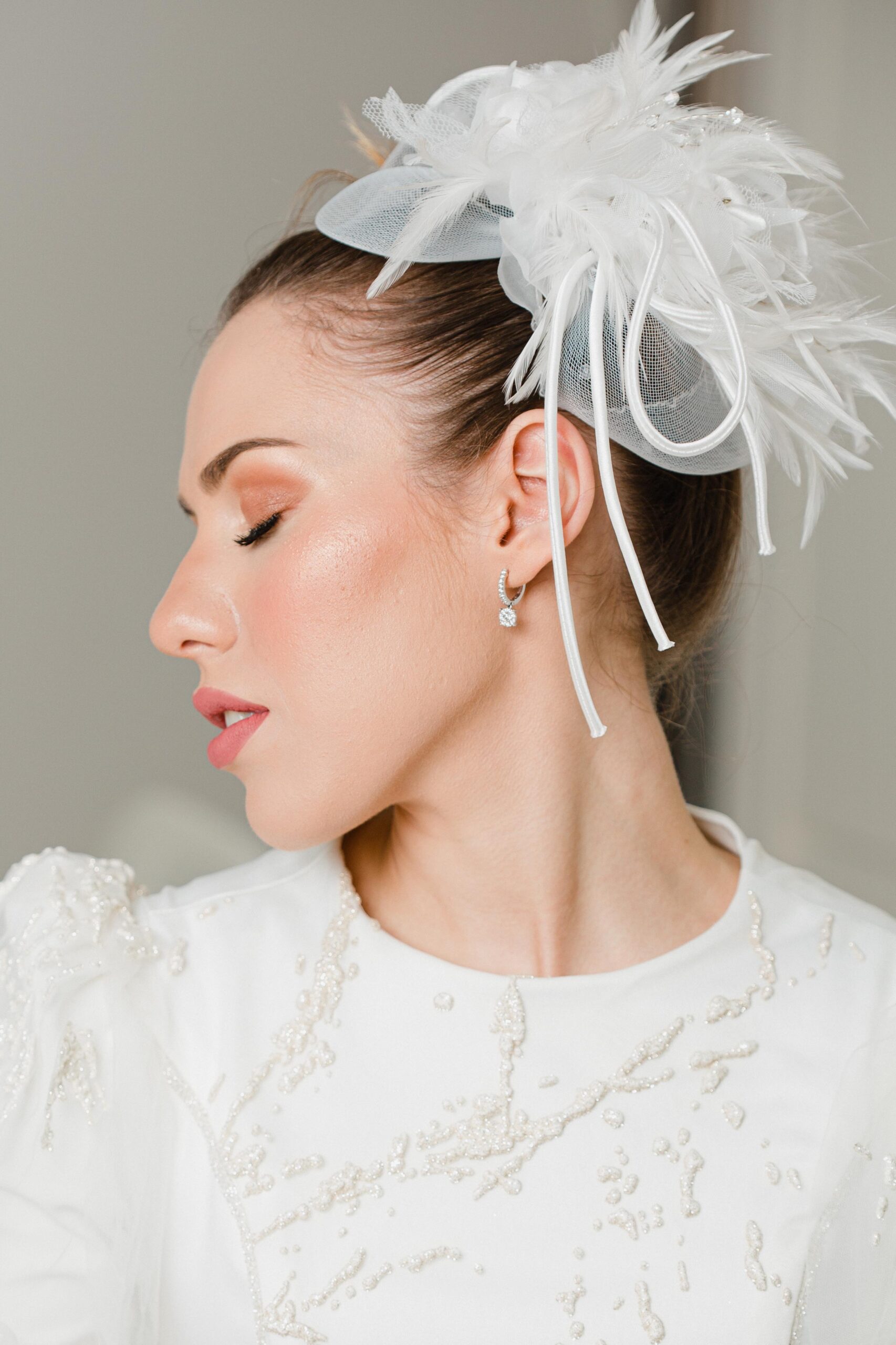 עגיל זהב לבן קלאס