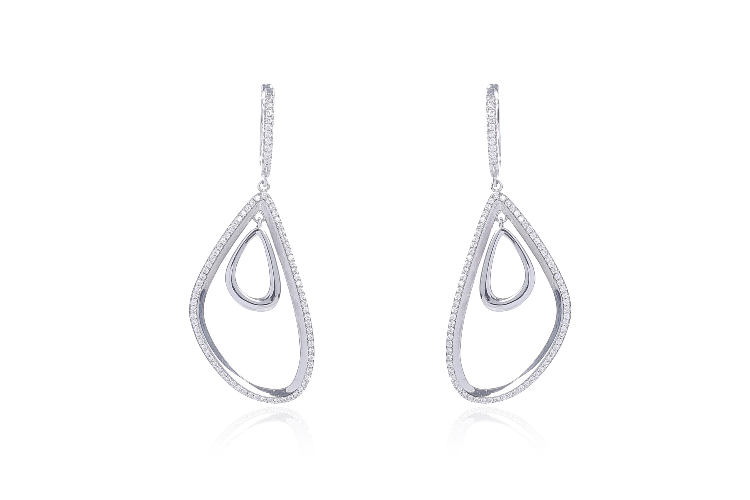 עגילי הדמעה הכפולה